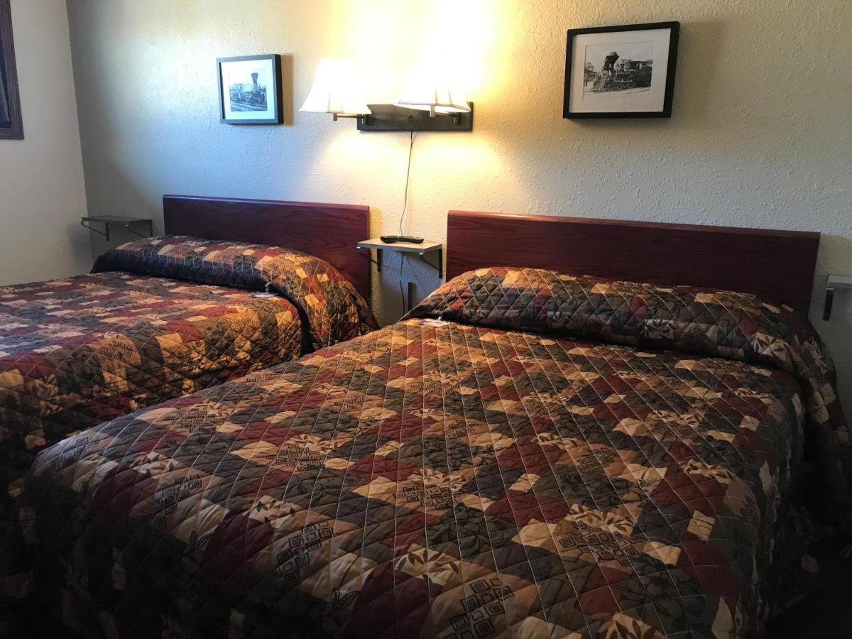 Highland Court Motel Fairmont Eksteriør bilde