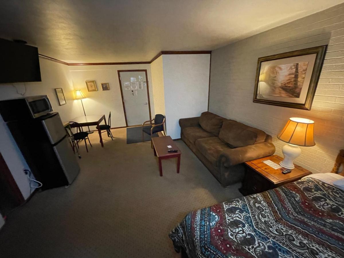 Highland Court Motel Fairmont Eksteriør bilde